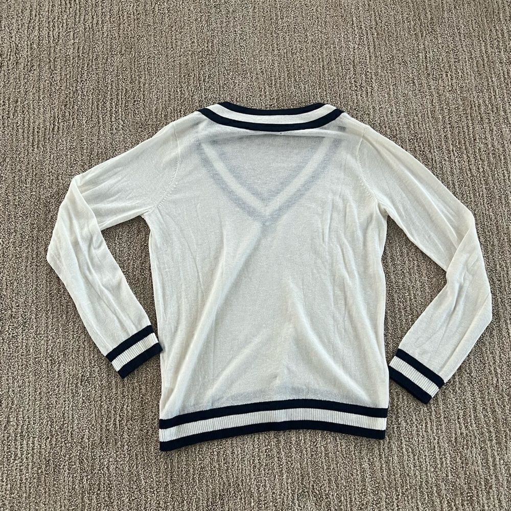 C&C California Cream and Navy Blue Vneck Sweater - Picture 5 of 6